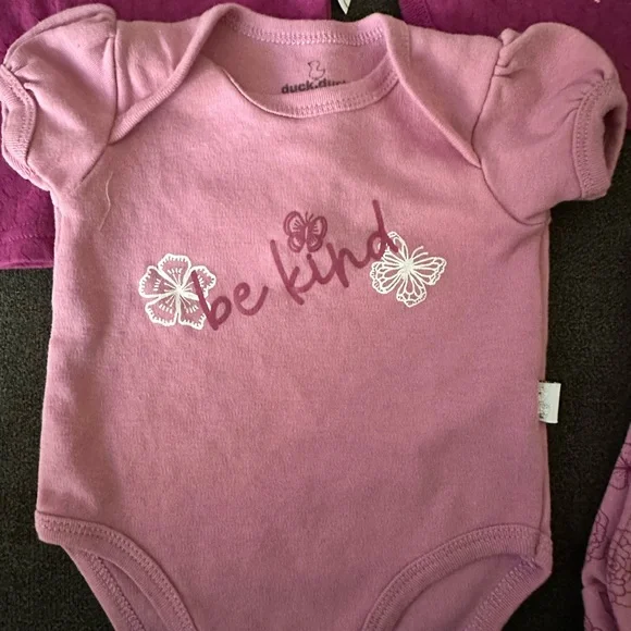 4 Piece Set Duck Duck Goose Babygirl Outfit 0-3mo - Picture 4 of 5